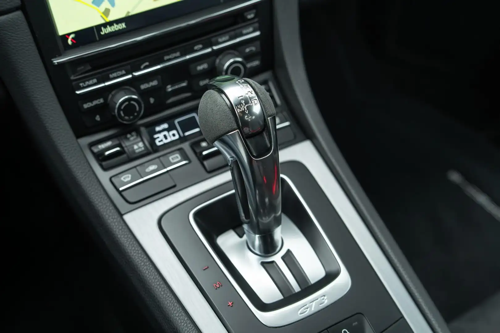 Vehicle image, number 20