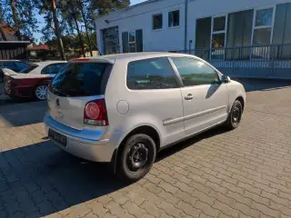 Vehicle image thumbnail, number 3