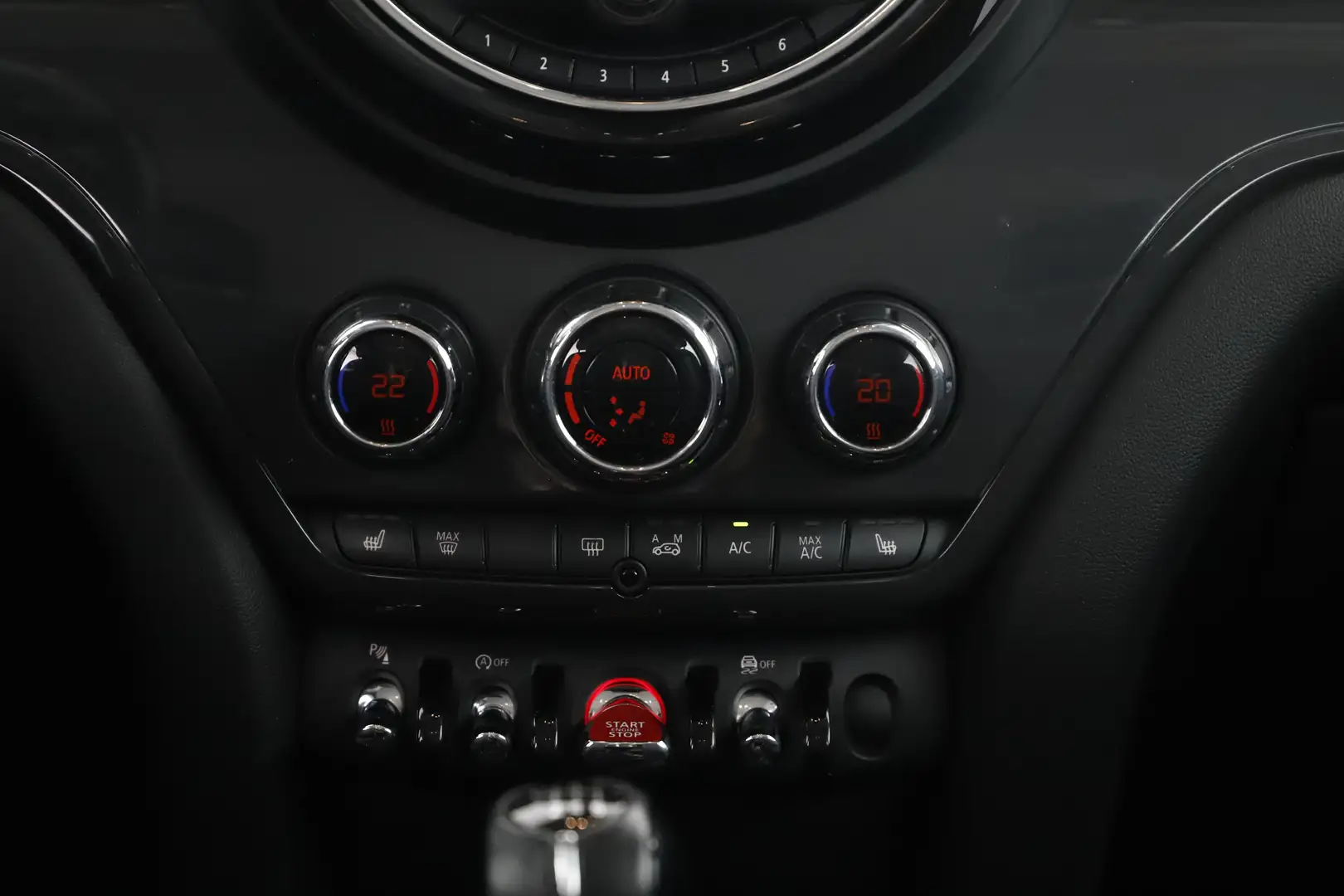 Vehicle image, number 13