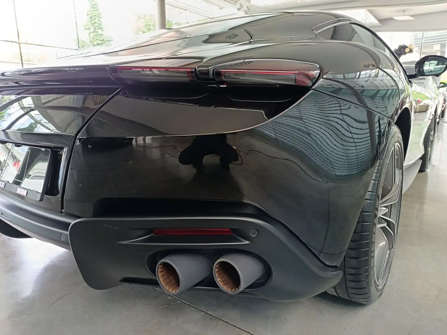 Vehicle image, number 13