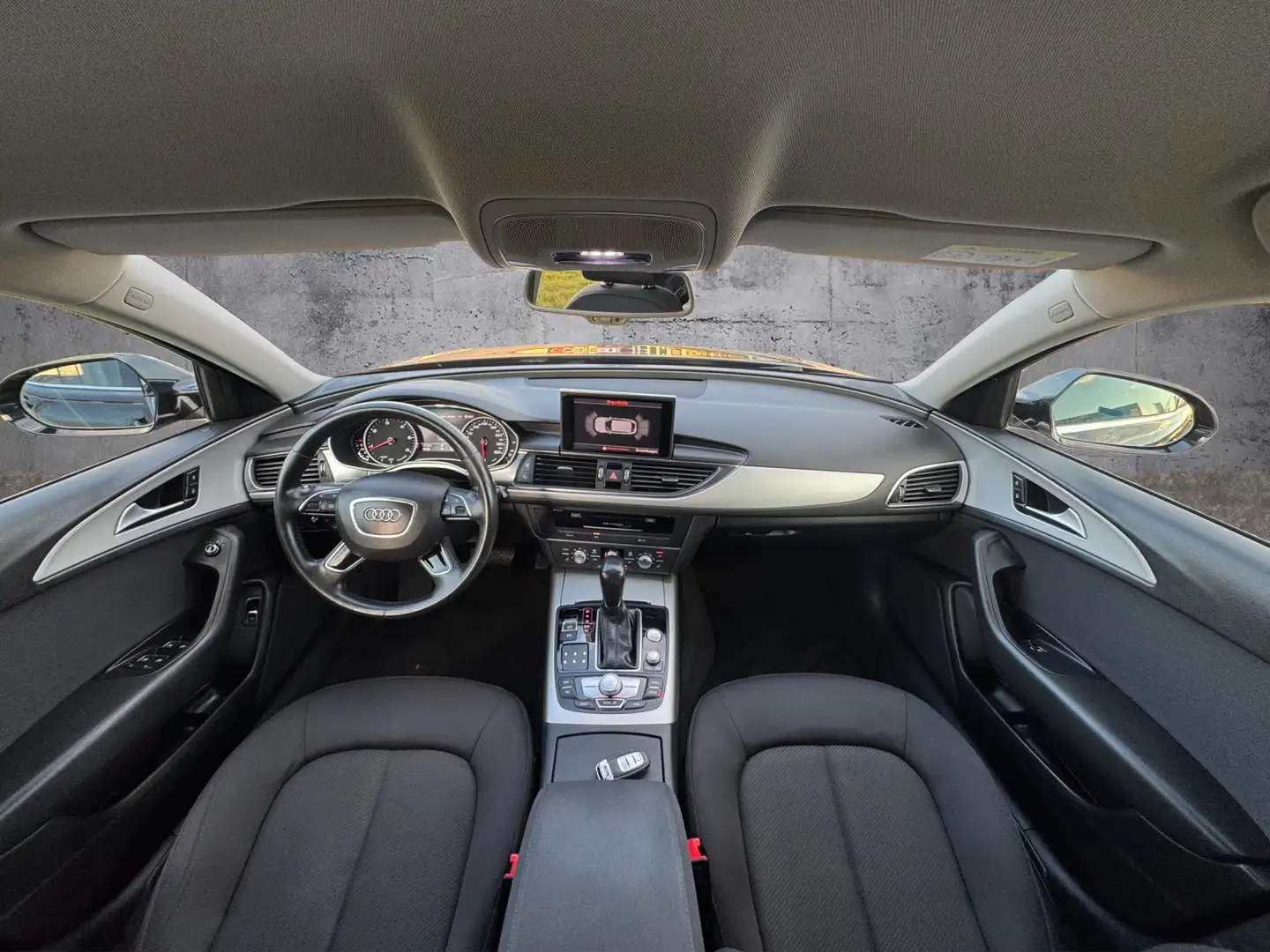 Vehicle image, number 9