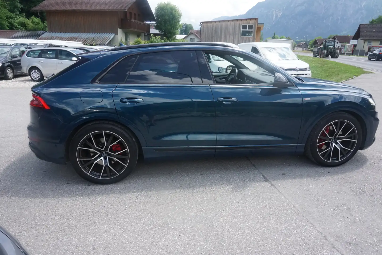 Vehicle image, number 9