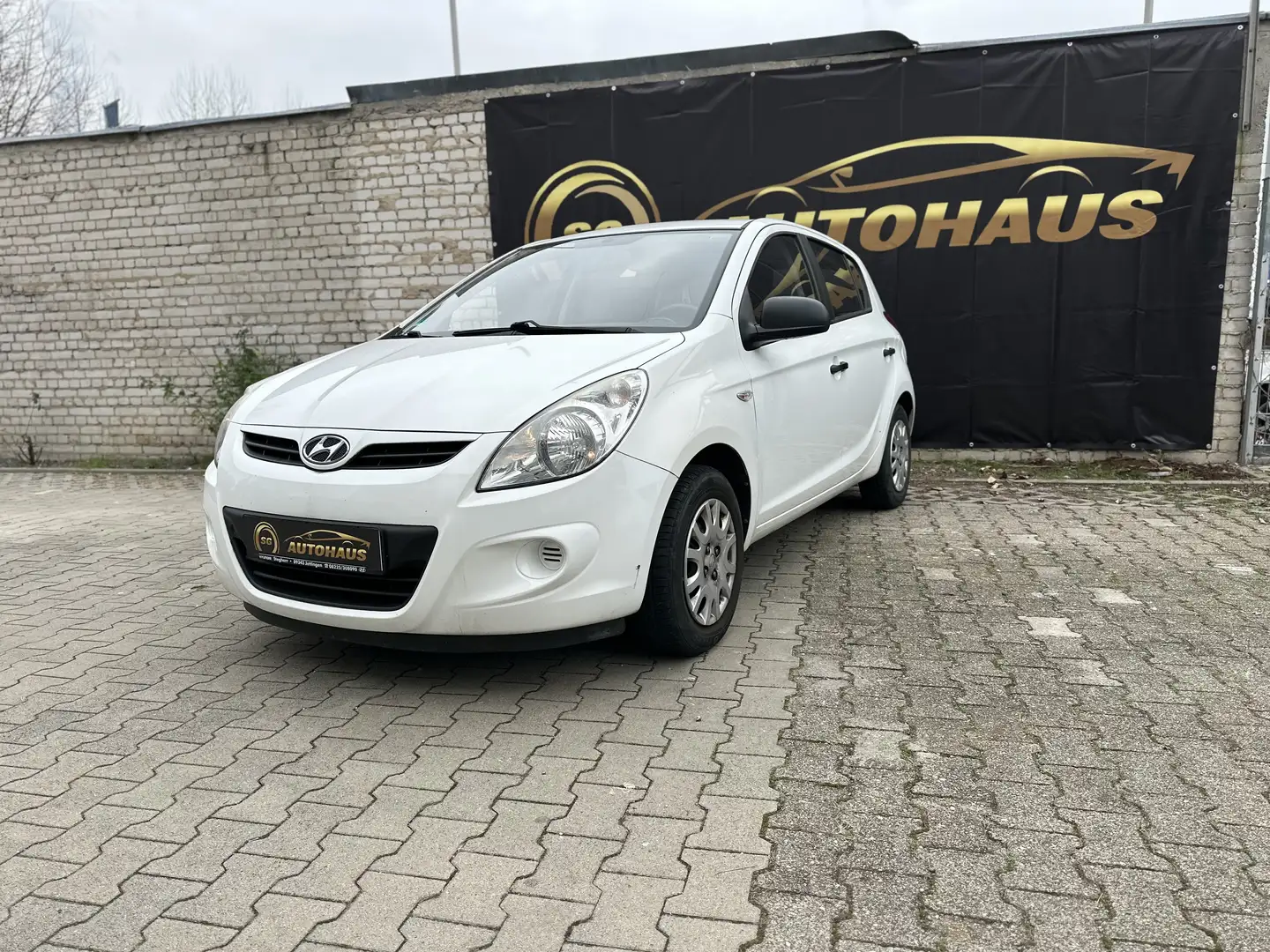 Vehicle image, number 2