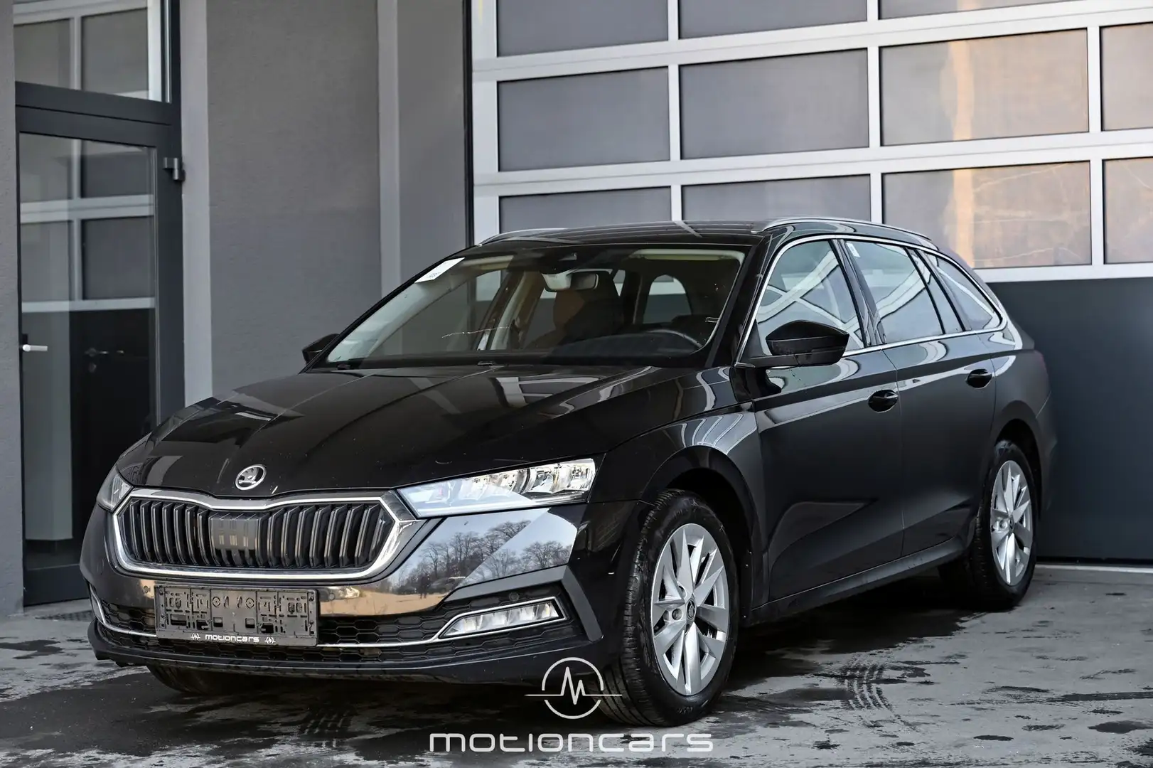 Vehicle image, number 1