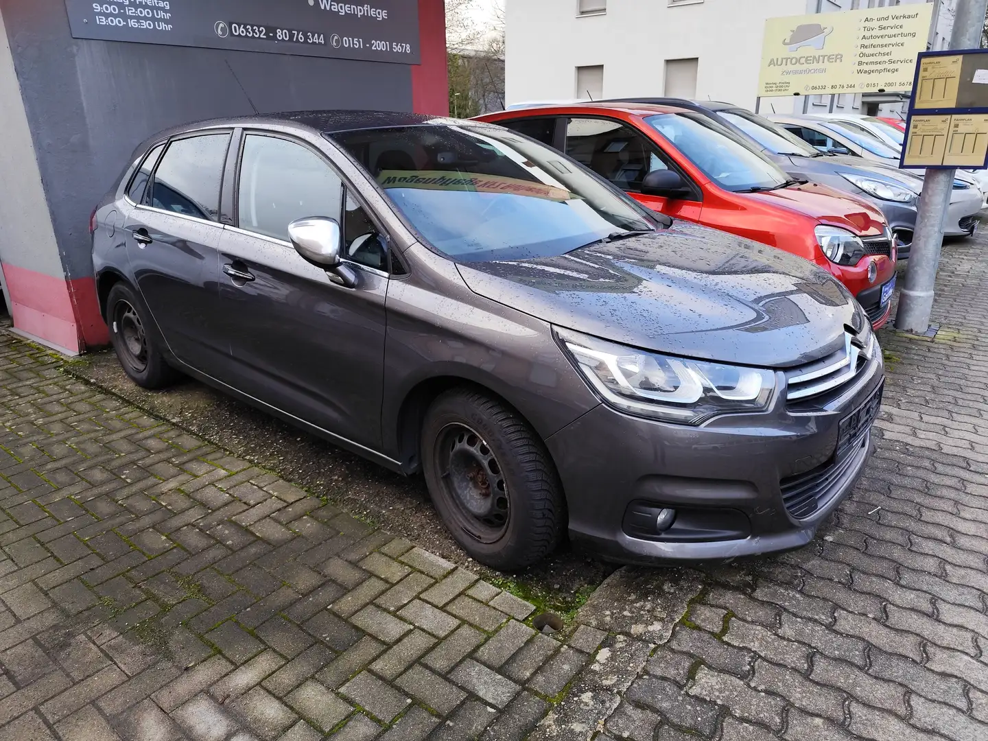 Vehicle image, number 3