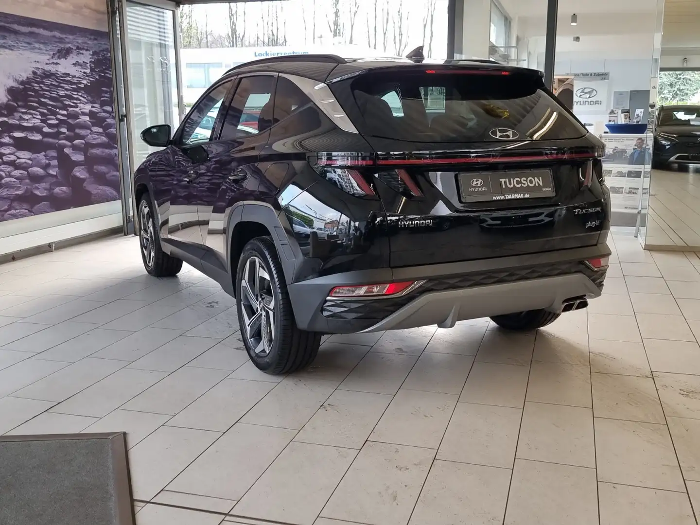 Vehicle image, number 8