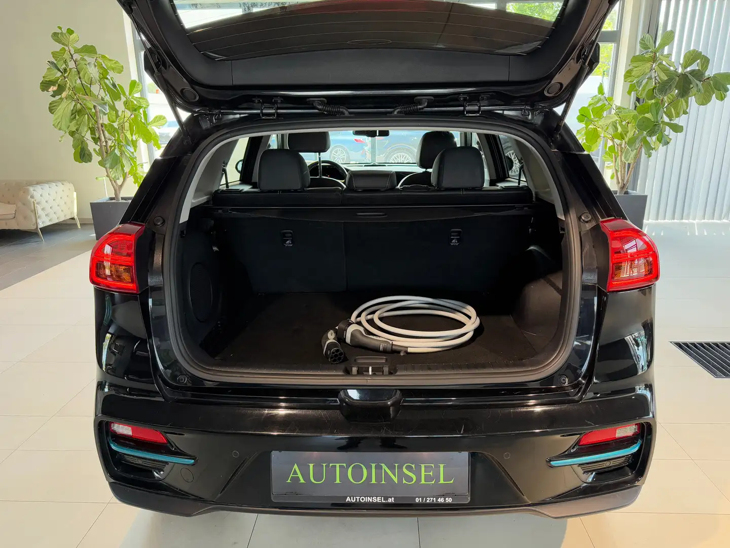 Vehicle image, number 5