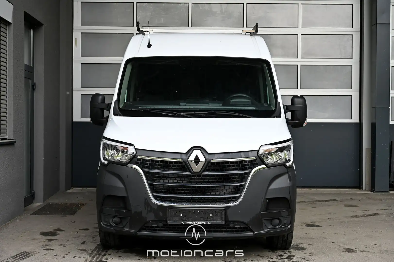 Vehicle image, number 3