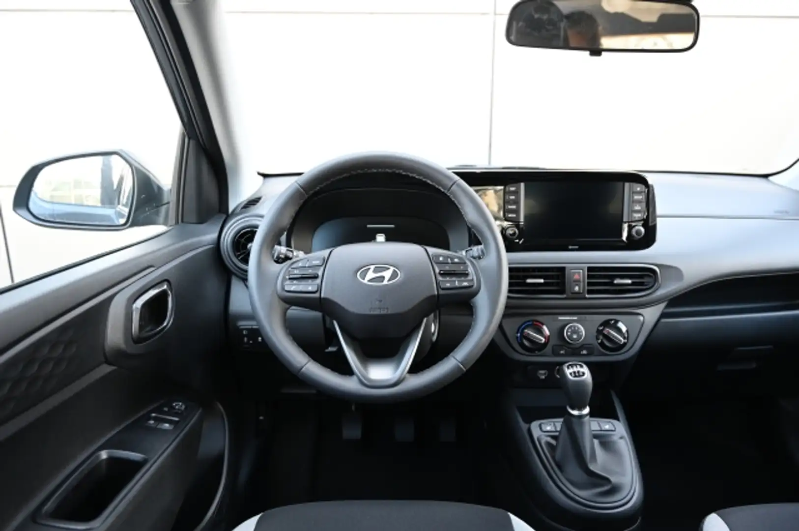 Vehicle image, number 9