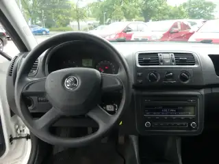 Vehicle image thumbnail, number 12