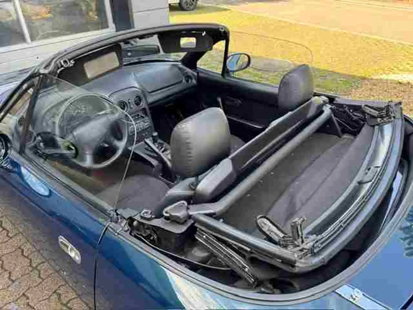 Vehicle image, number 5