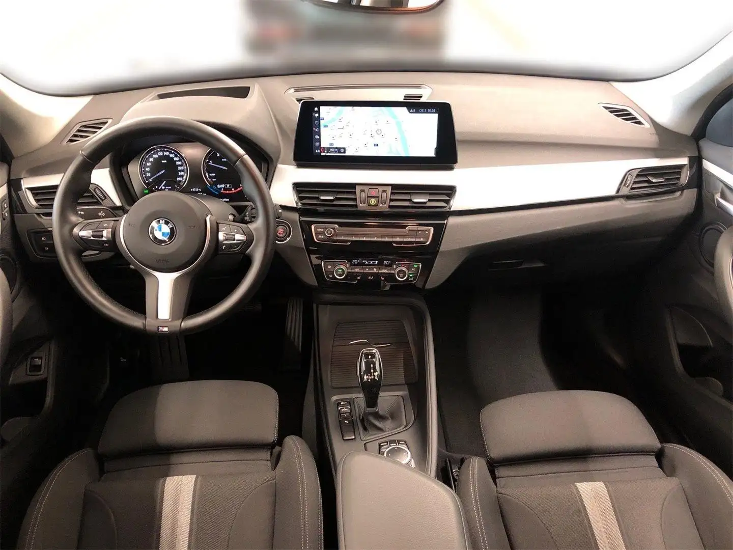 Vehicle image, number 8