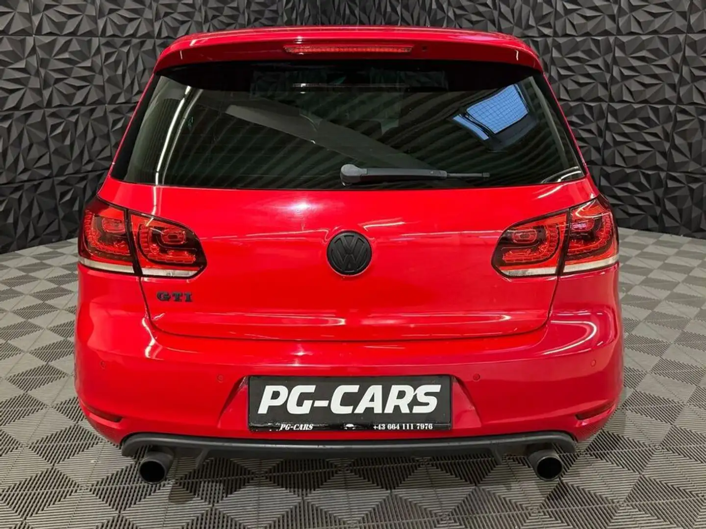 Vehicle image, number 8