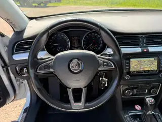 Vehicle image thumbnail, number 8