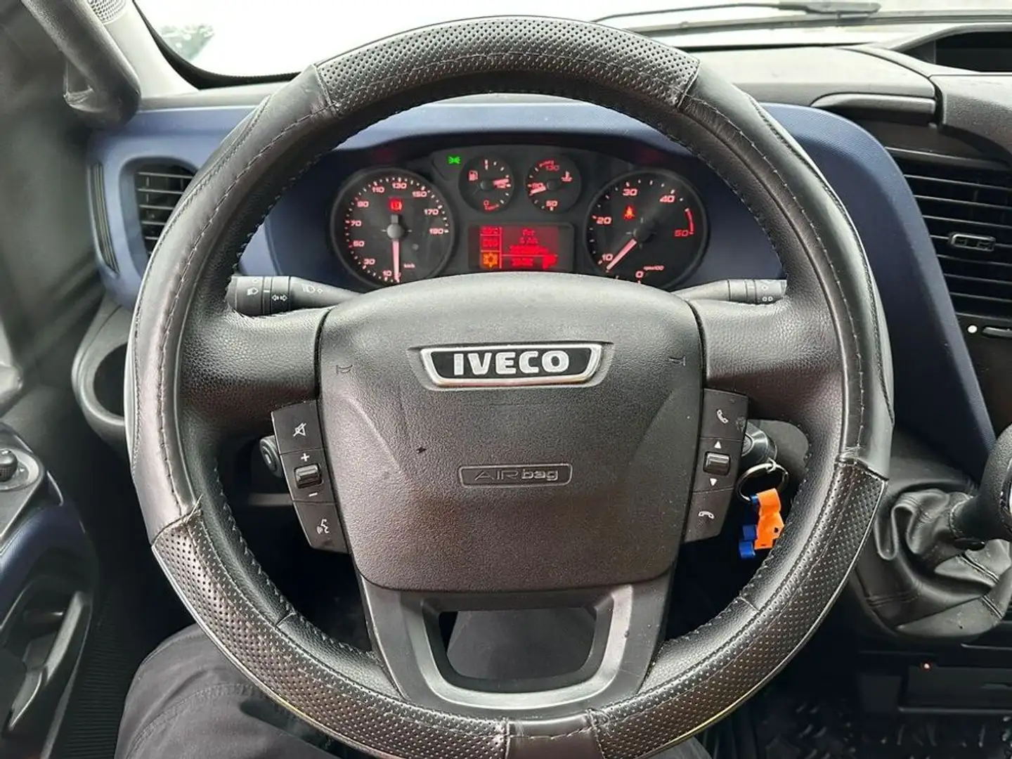 Vehicle image, number 2