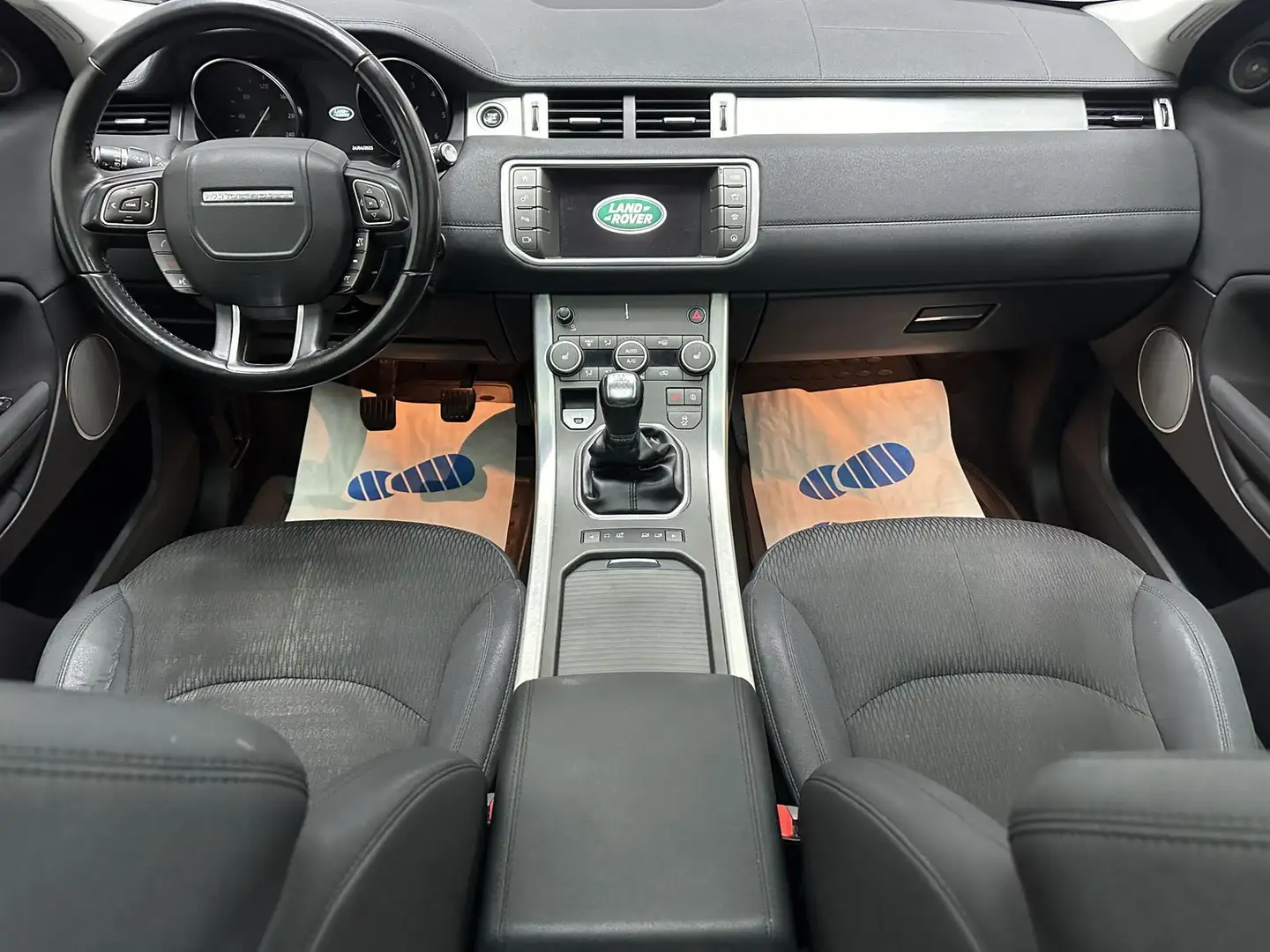 Vehicle image, number 12