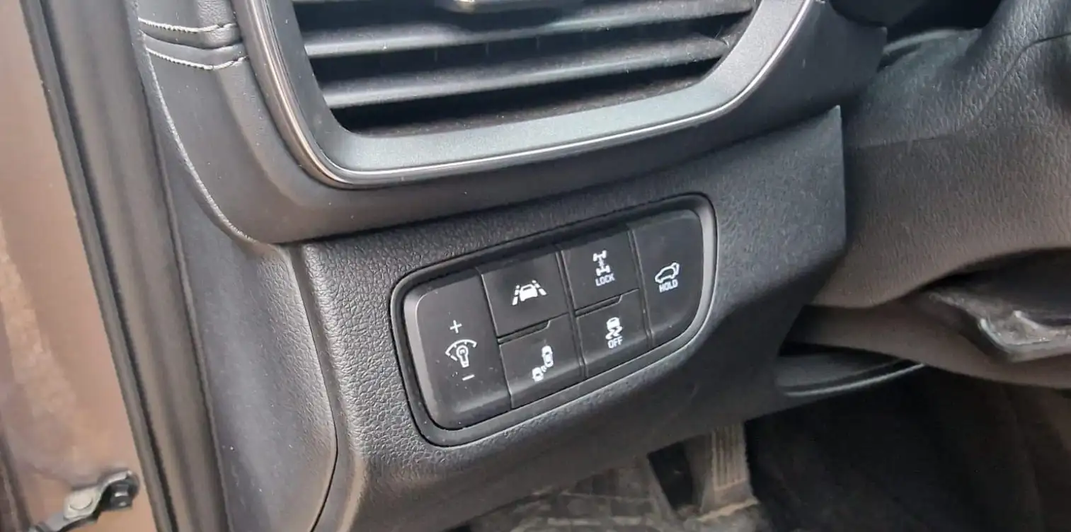 Vehicle image, number 4
