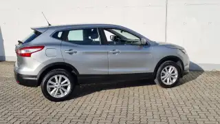 Vehicle image thumbnail, number 6