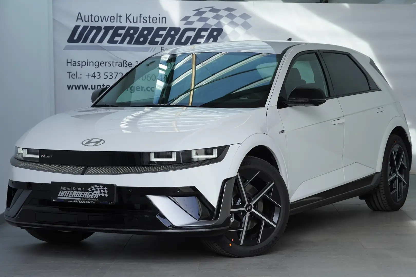 Vehicle image, number 1