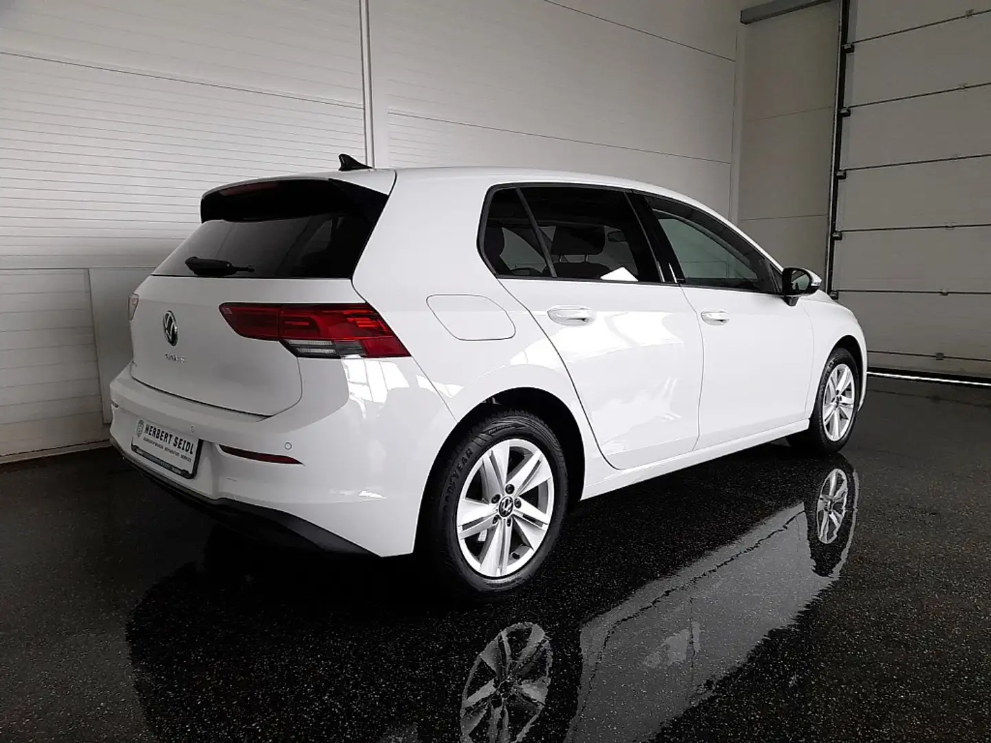 Vehicle image, number 2
