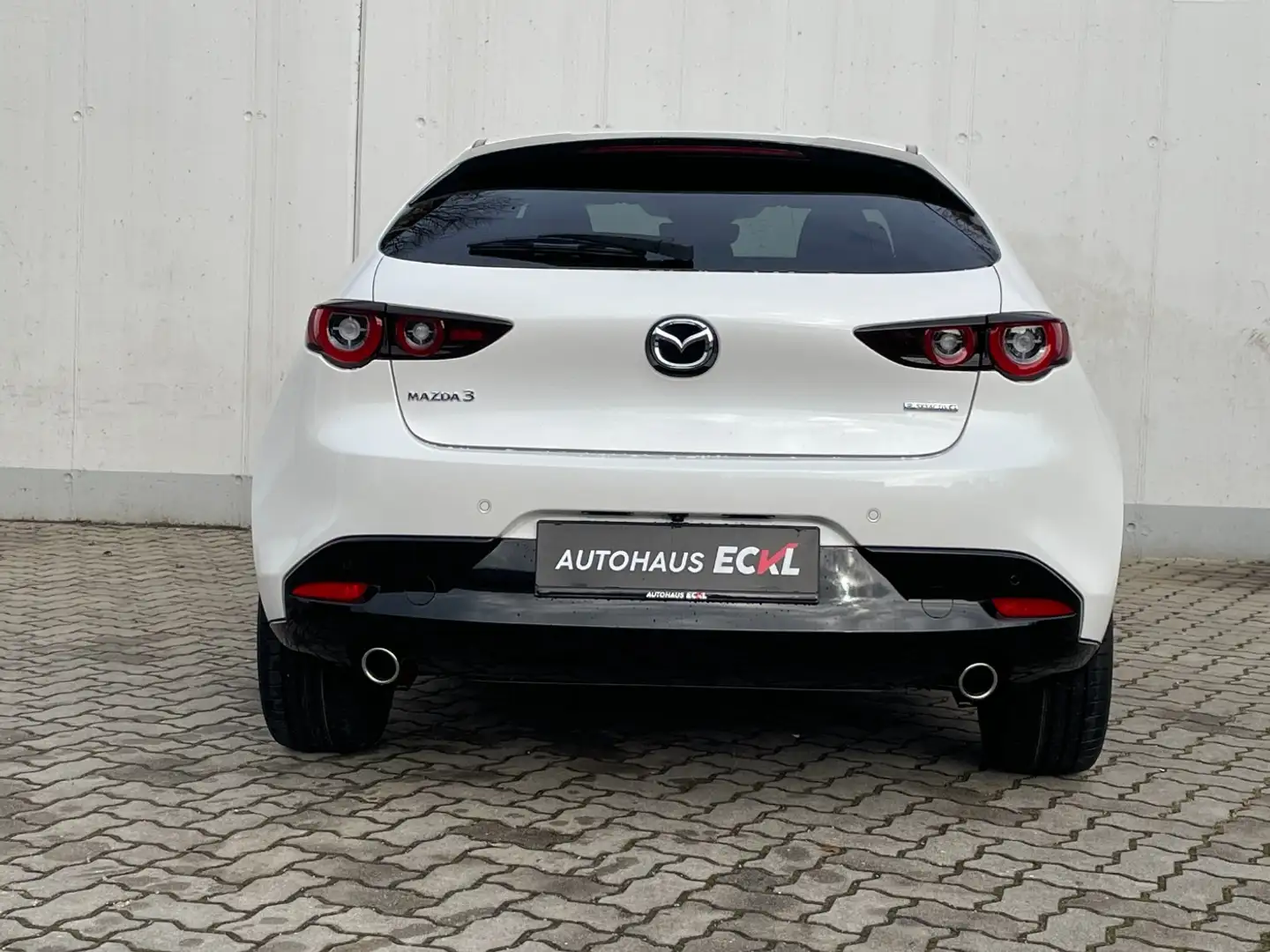 Vehicle image, number 7