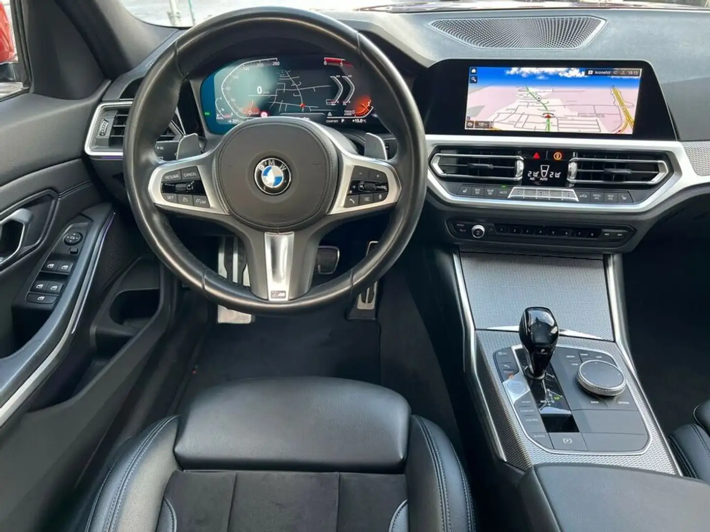 Vehicle image, number 12