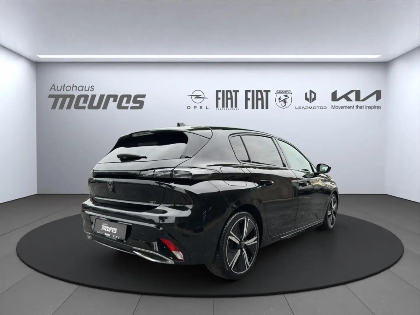 Vehicle image, number 4