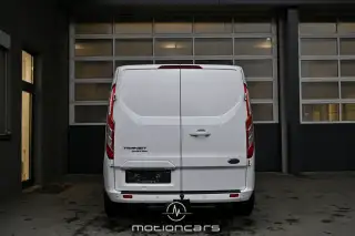 Vehicle image thumbnail, number 4