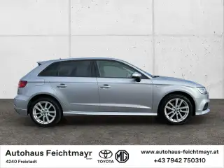 Vehicle image thumbnail, number 4