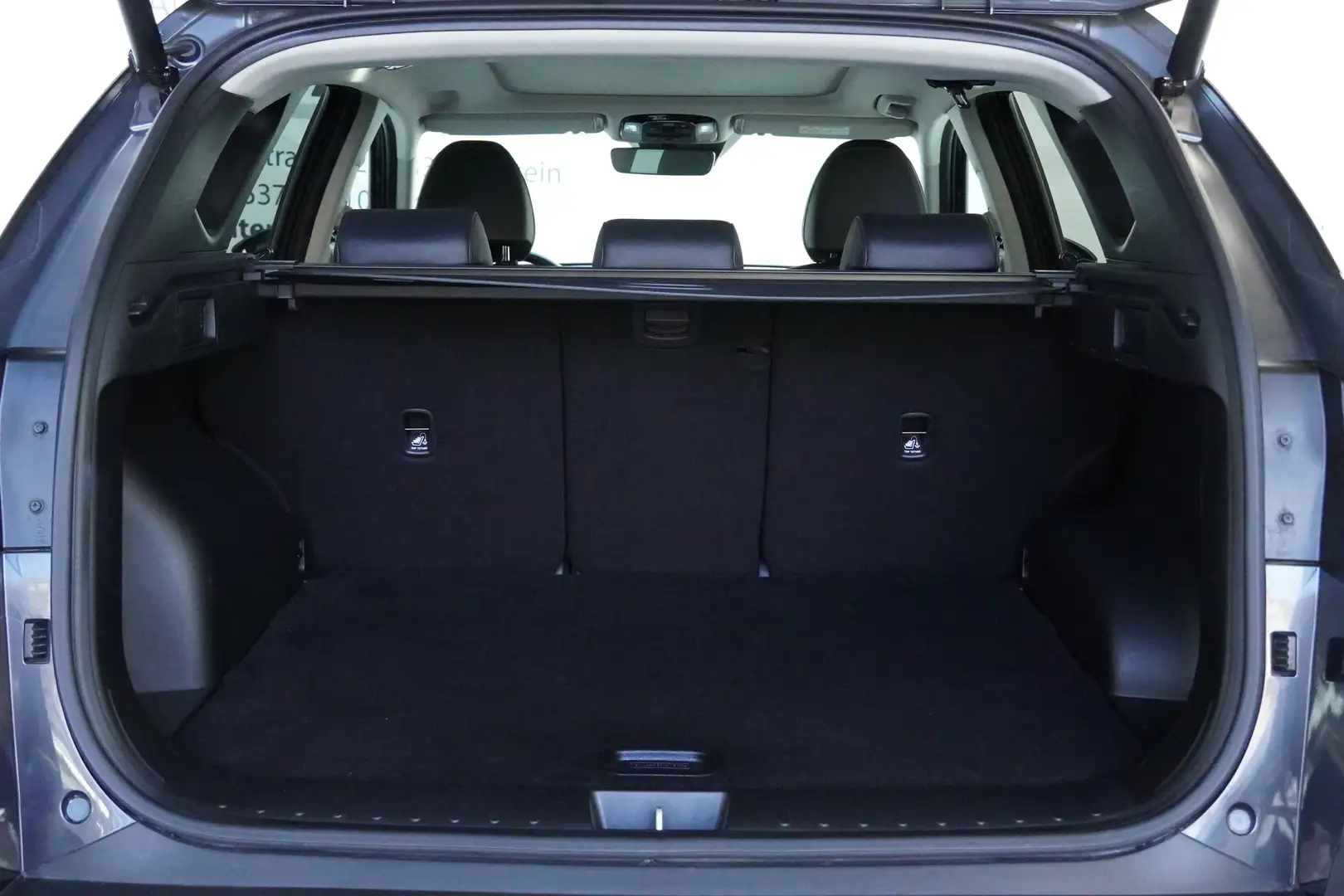 Vehicle image, number 13