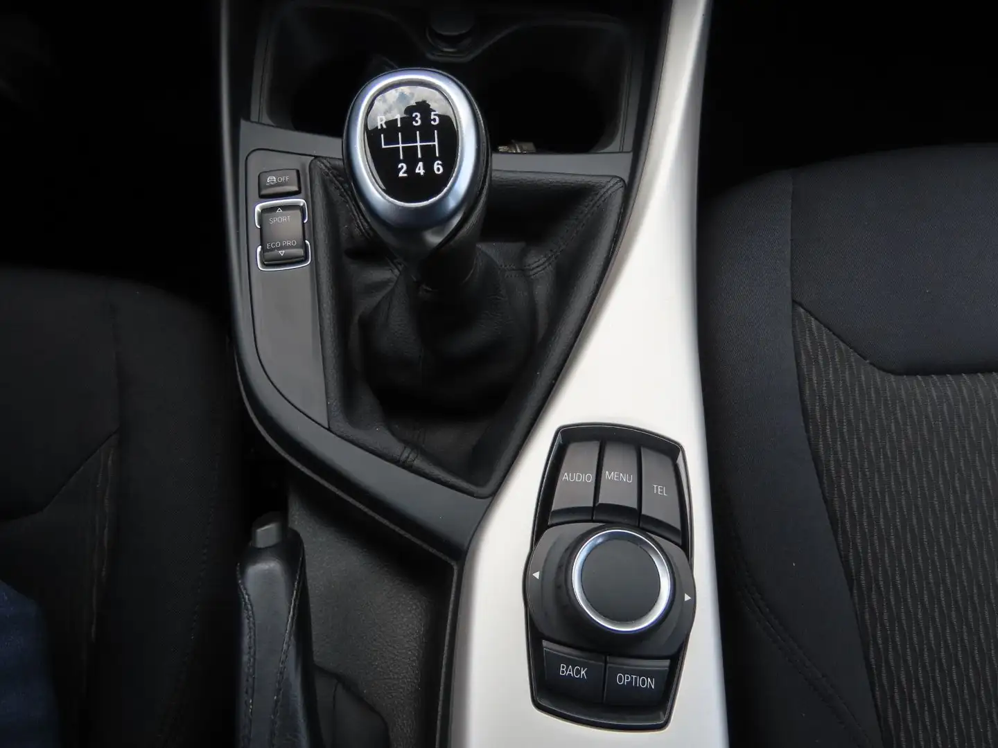 Vehicle image, number 15