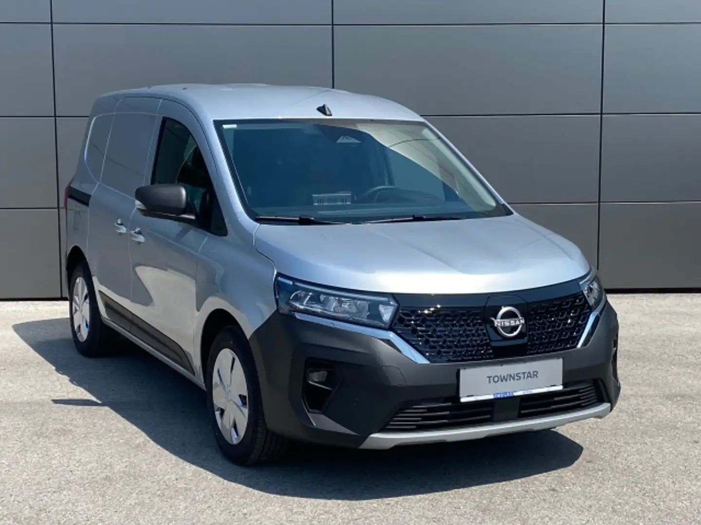 Vehicle image, number 1