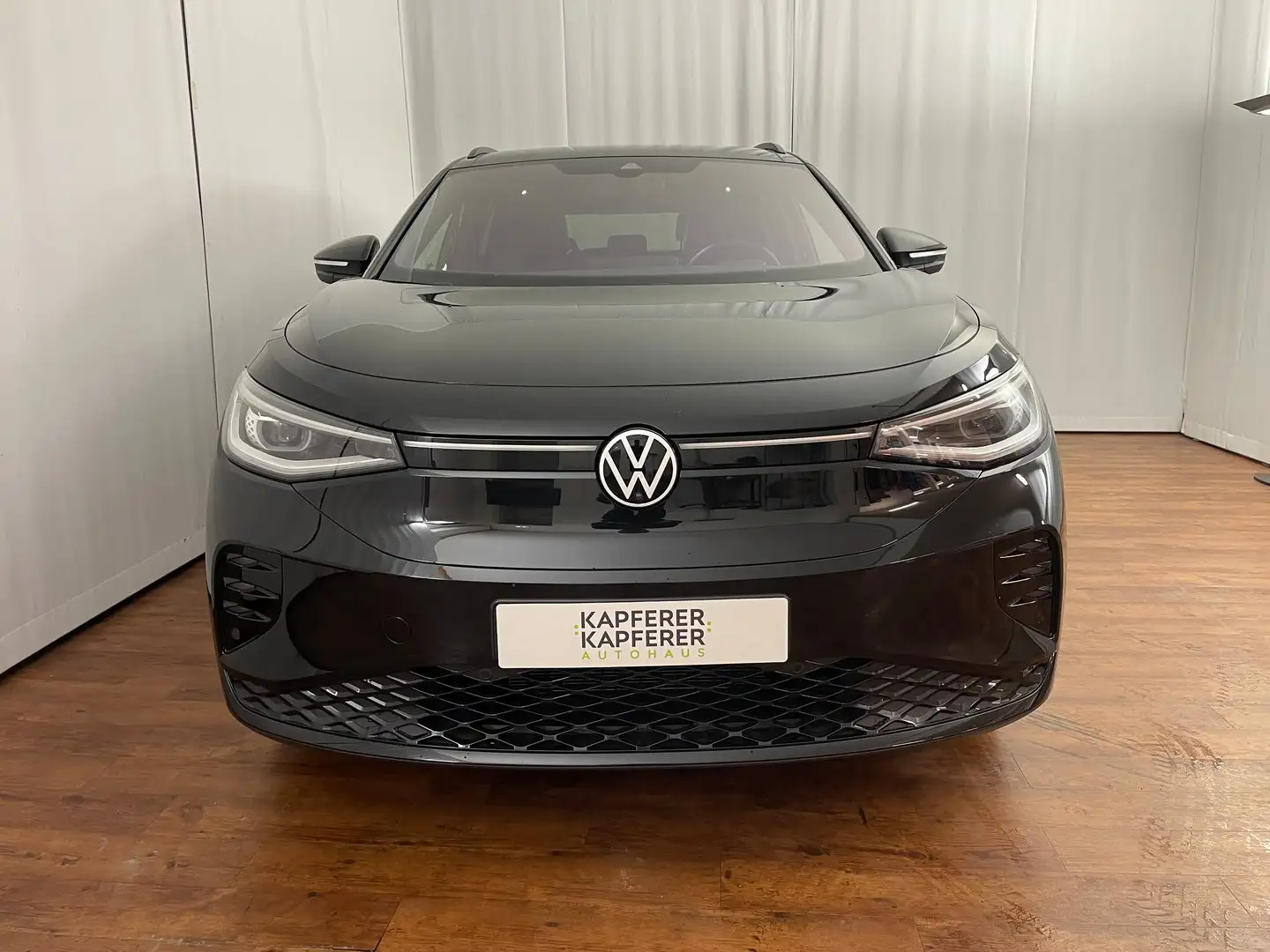 Vehicle image, number 3