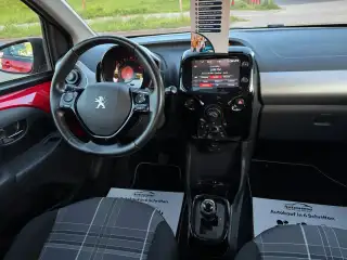 Vehicle image thumbnail, number 16