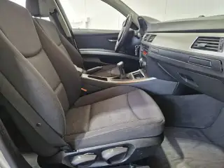 Vehicle image thumbnail, number 9
