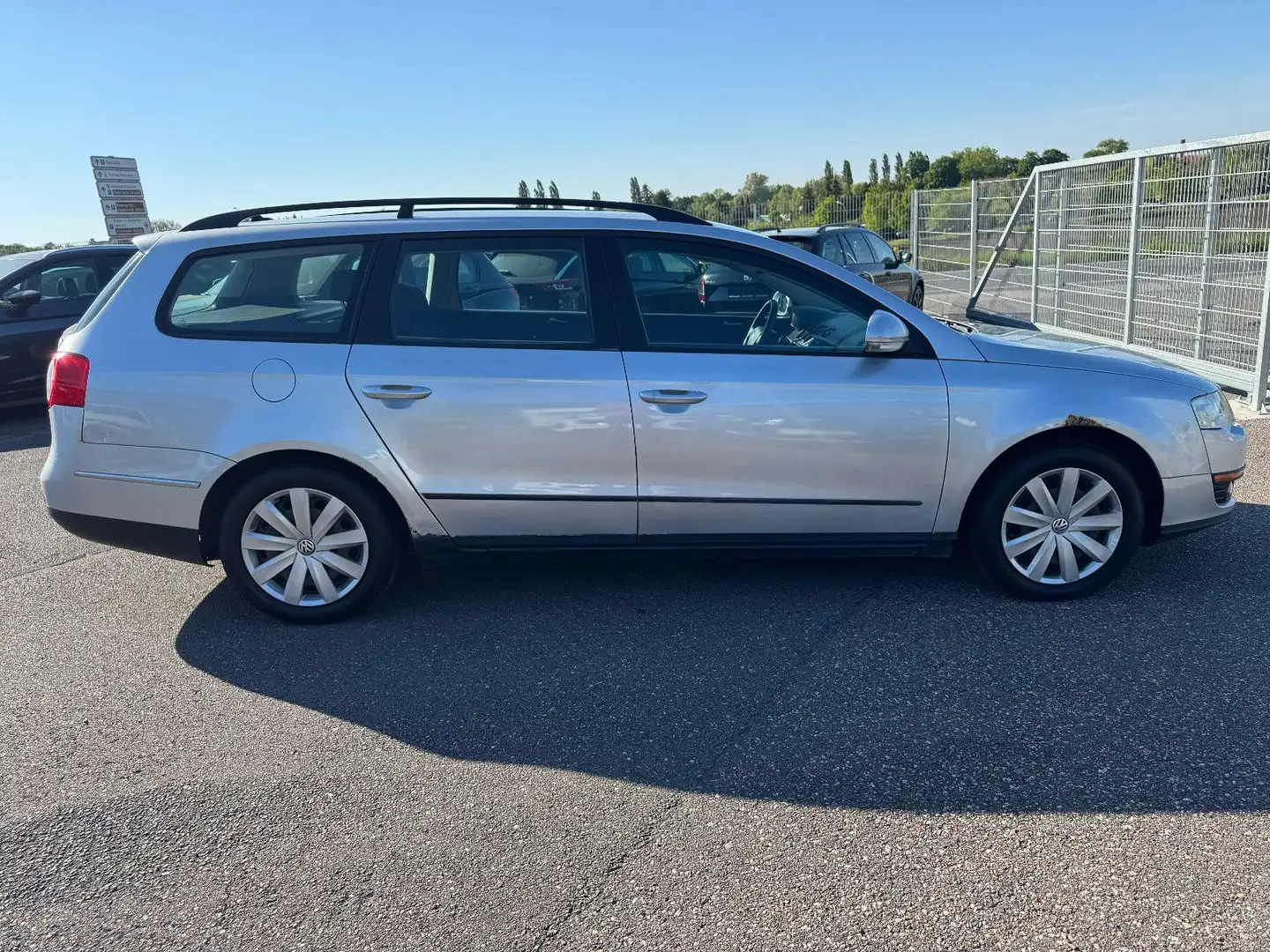 Vehicle image, number 8