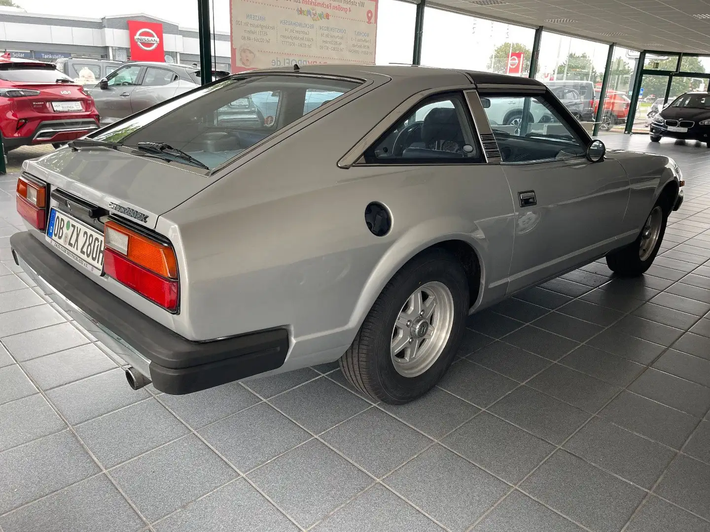 Vehicle image, number 6