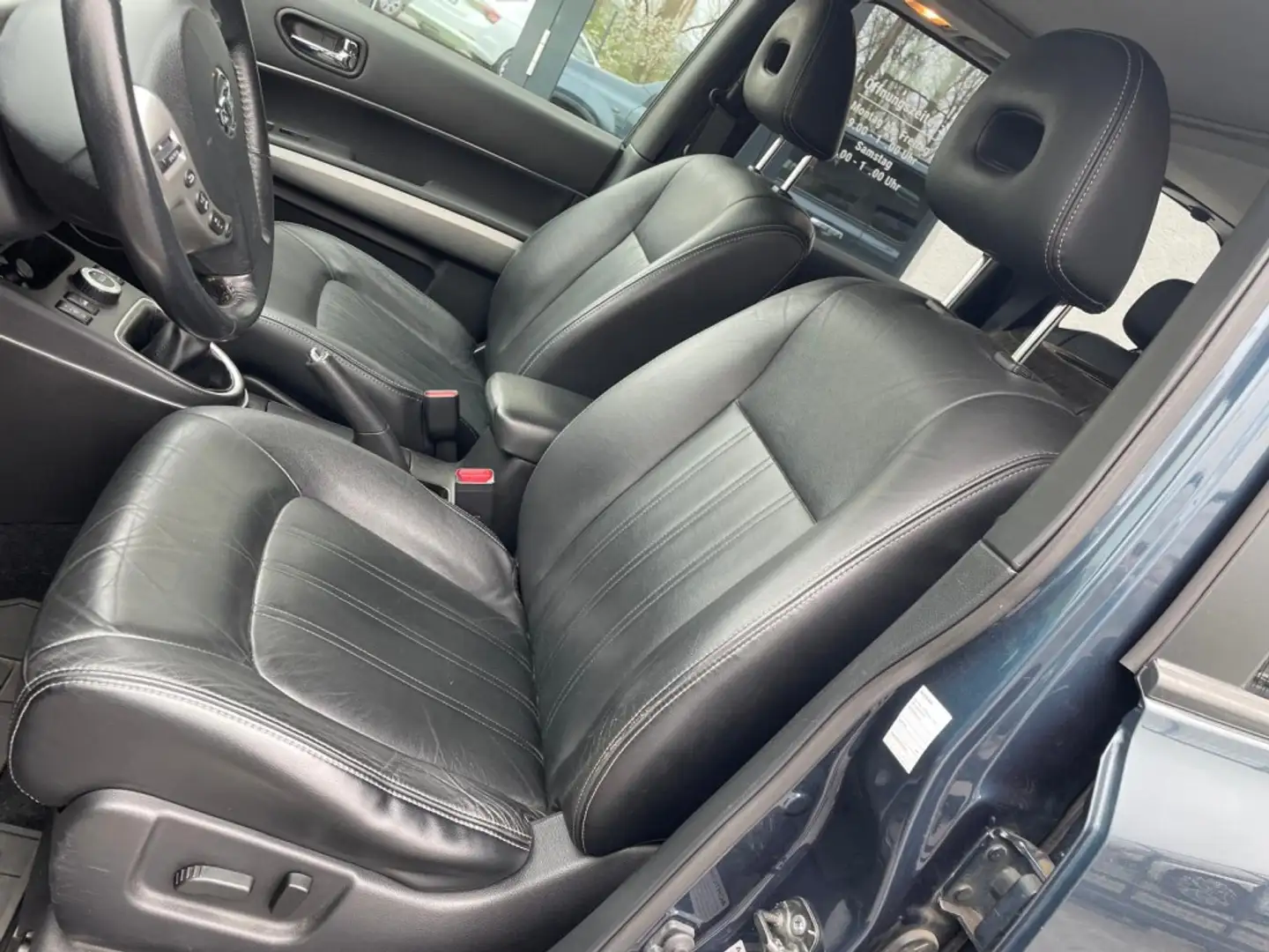 Vehicle image, number 8