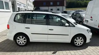 Vehicle image thumbnail, number 11