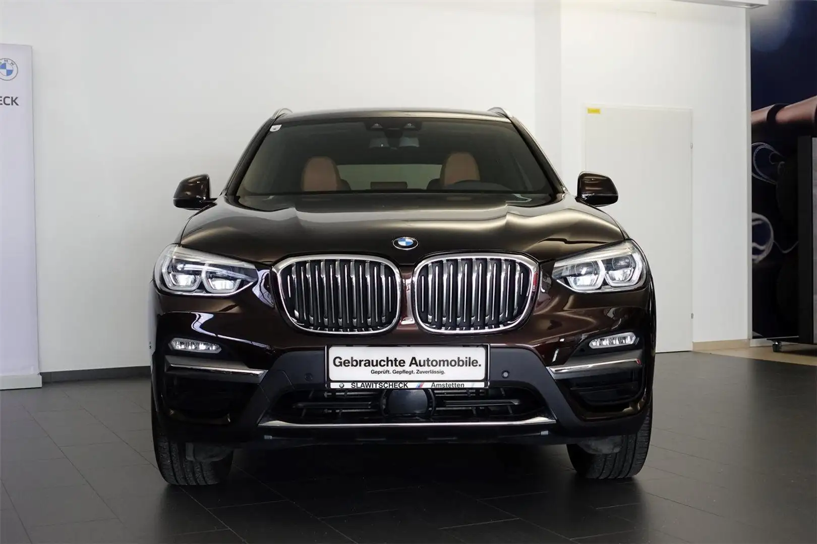 Vehicle image, number 2
