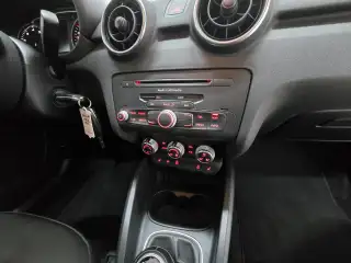 Vehicle image thumbnail, number 12