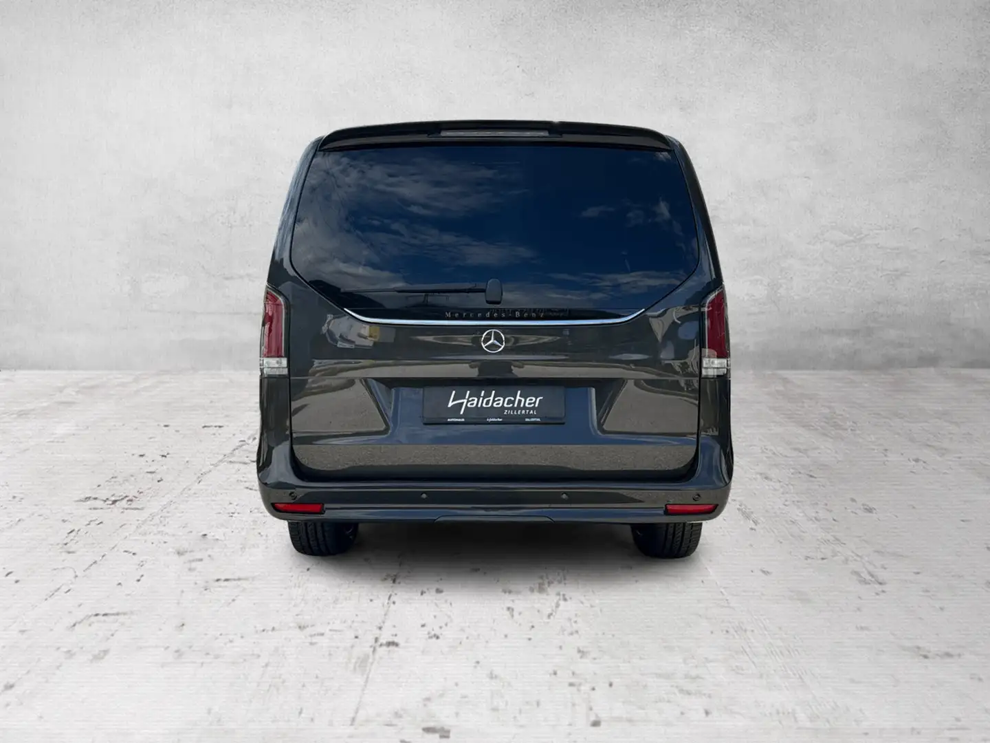Vehicle image, number 5