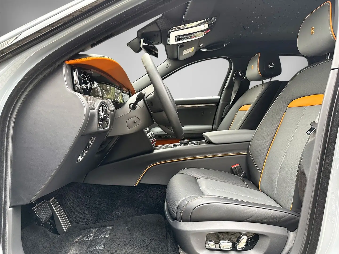 Vehicle image, number 12