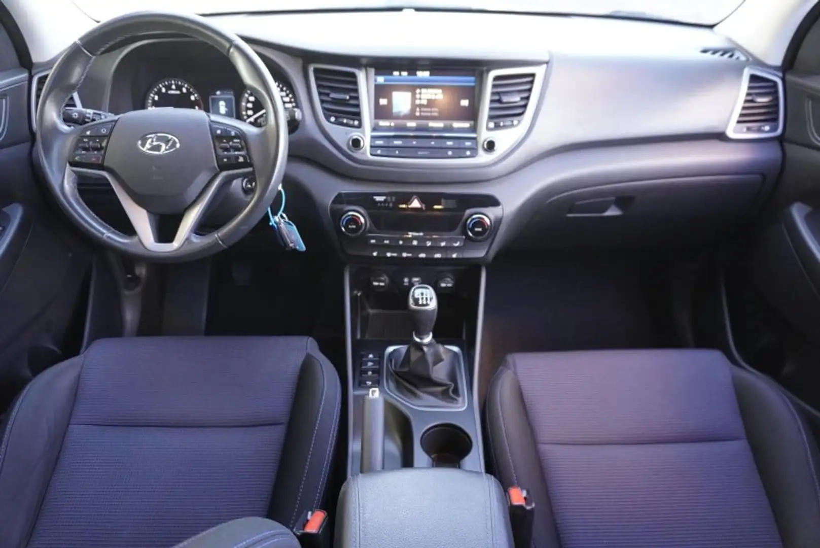 Vehicle image, number 13