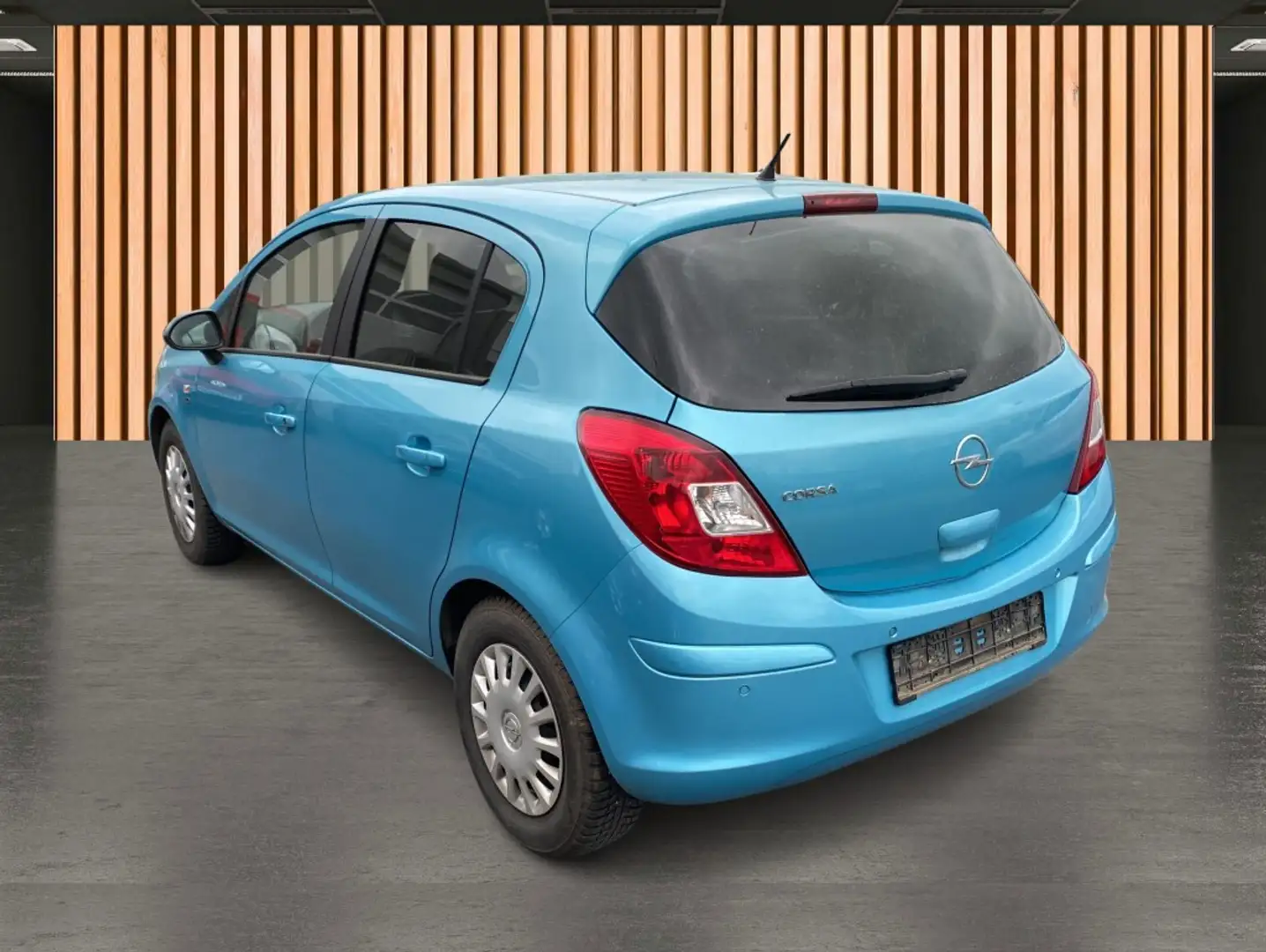 Vehicle image, number 6