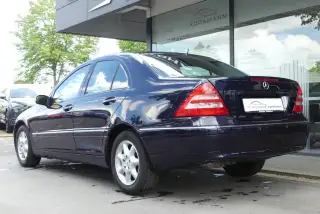 Vehicle image thumbnail, number 8