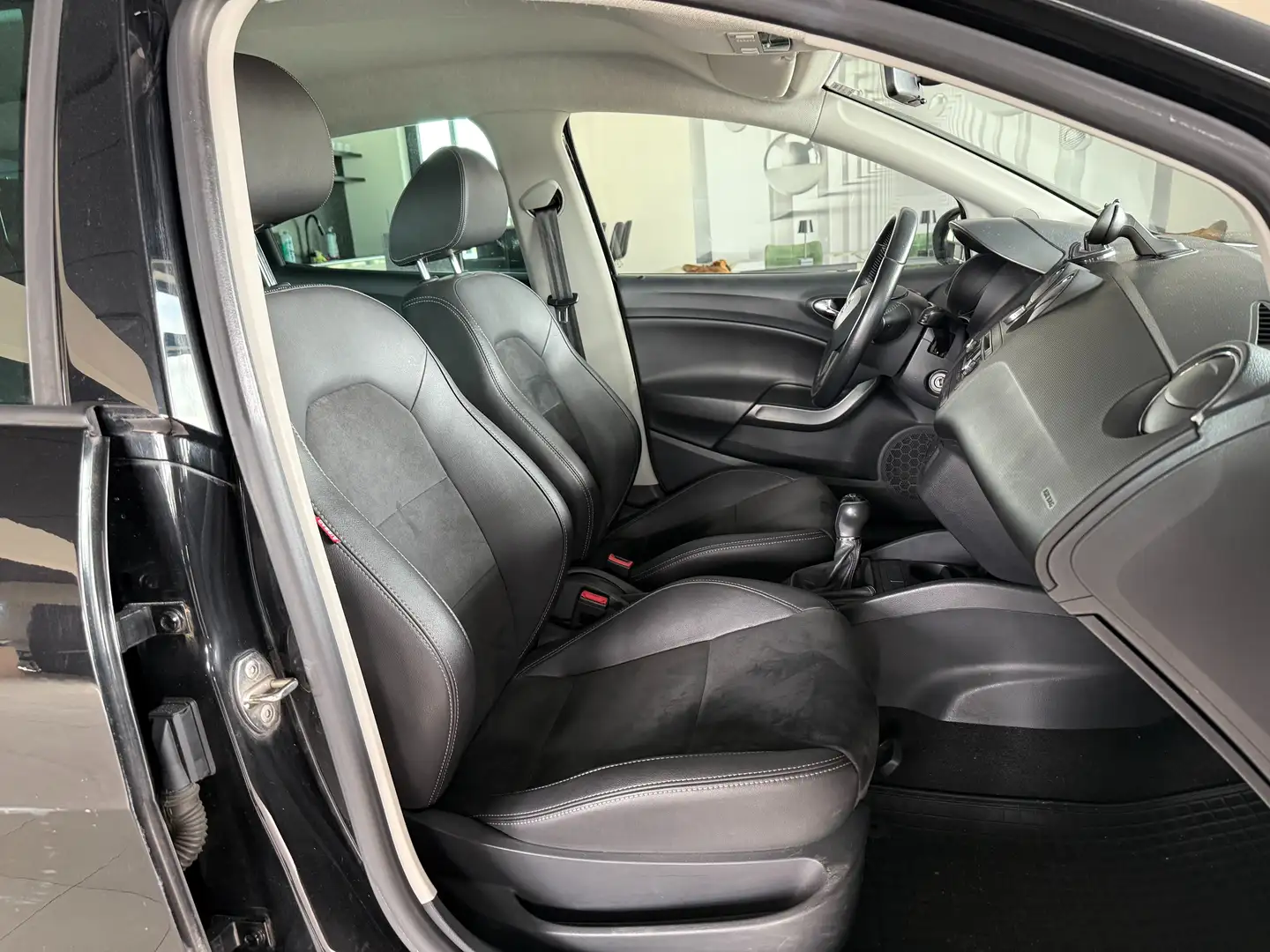 Vehicle image, number 5
