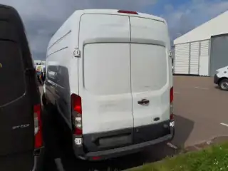 Vehicle image thumbnail, number 4