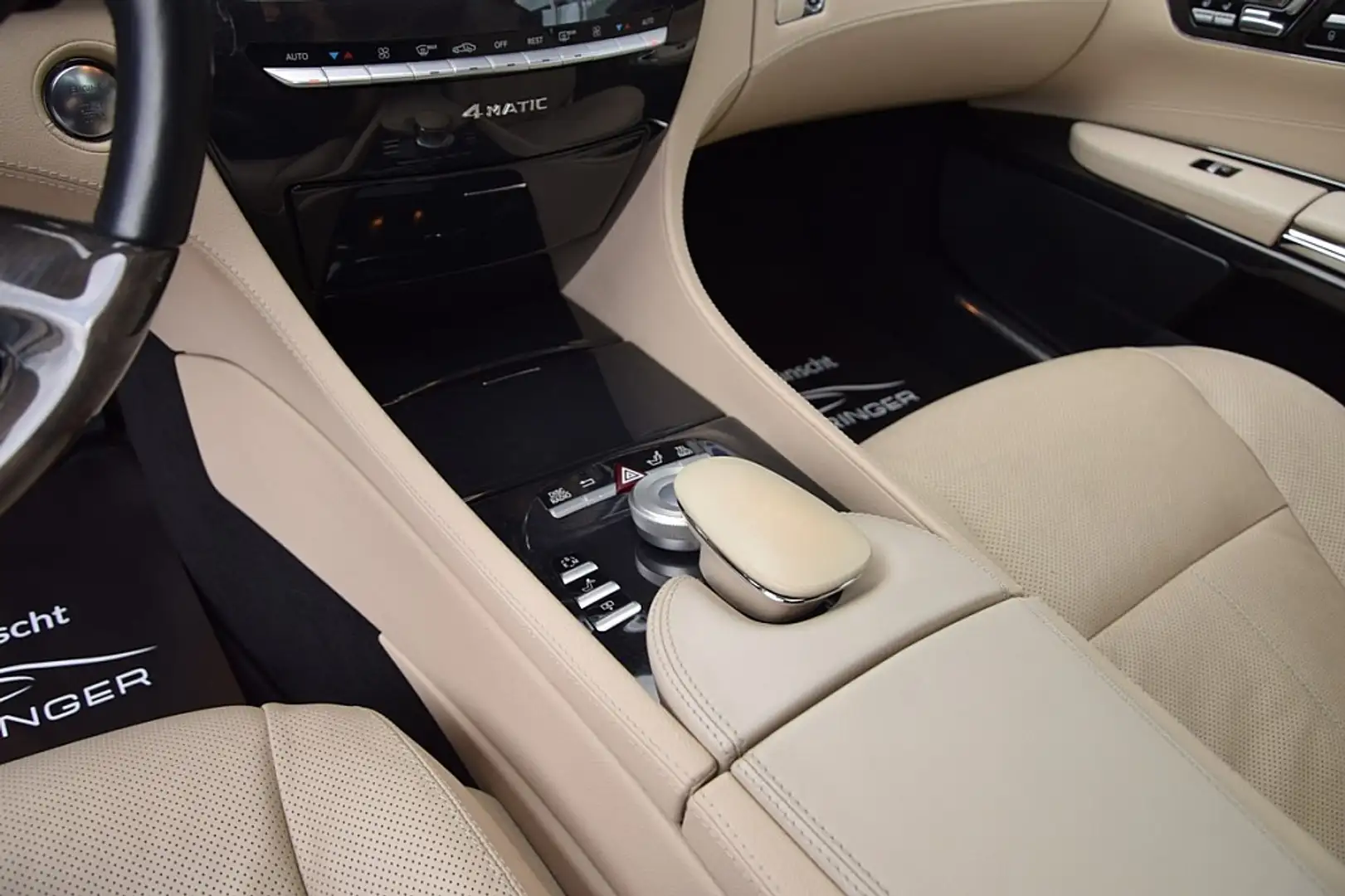 Vehicle image, number 10