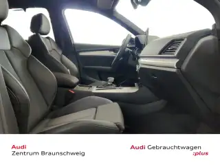 Vehicle image thumbnail, number 7